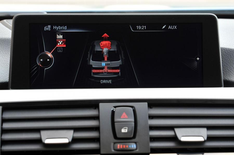 BMW ActiveHybrid 3 2013 года  (фото 17 из 43)